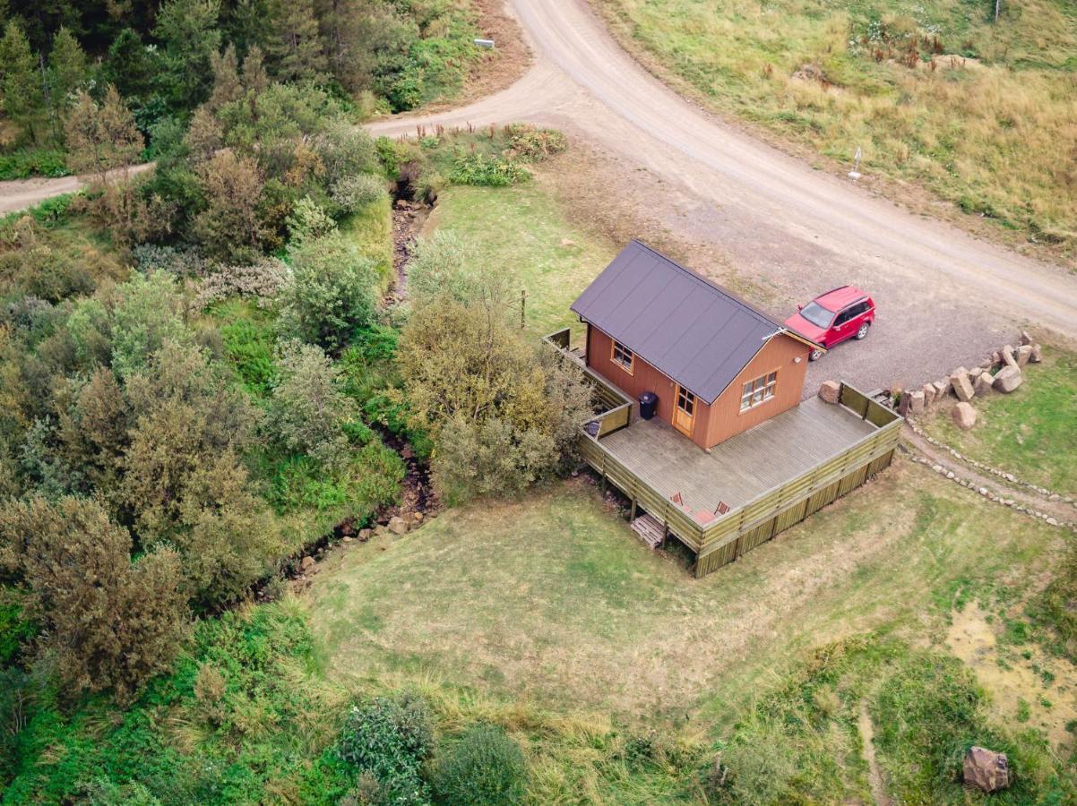 Вилла Bjoerkin - Cozy Cabin With Excellent View Акурейри Экстерьер фото